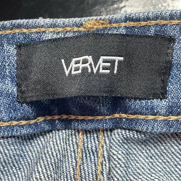 NWT Vervet Distressed Cropped Boyfriend Jeans Size 28 - Picture 7 of 10